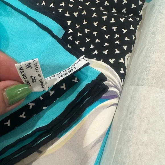 Tiffany Silk Scarf - Picture 4 of 6